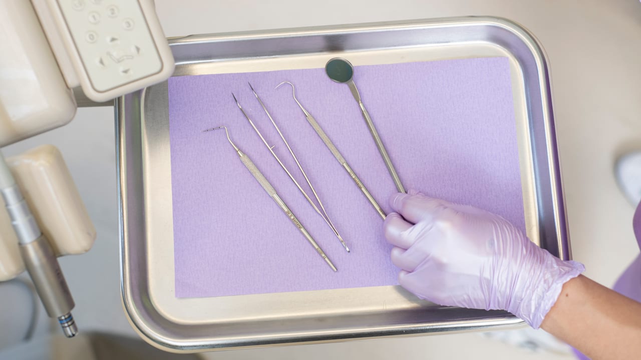 Dental instruments for aesthetic dental fillings in Nova Gorica