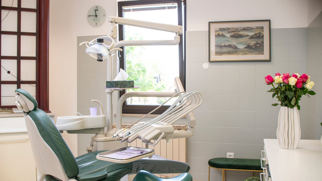 Studio odontoiatrico per la pianificazione di impianti dentali a Nova Gorica